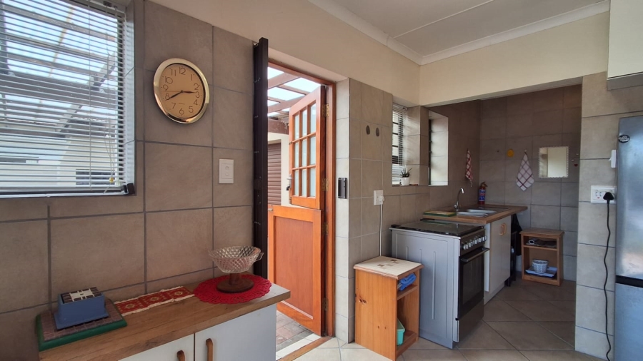 3 Bedroom Property for Sale in Stilbaai Wes Western Cape